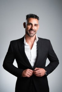 (Bill) Bill Karamanlis